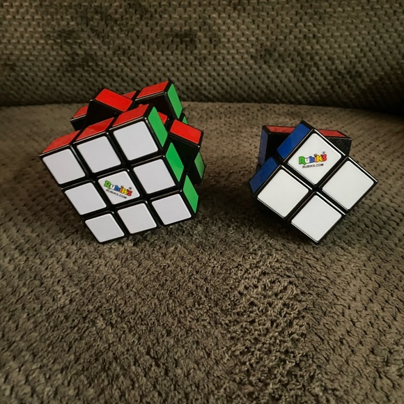 Rubik’s Cube 3x3 + 2x2 - Picture 1 of 7